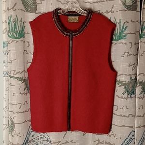 Cranberry 75% Icelandic wool, 25% Mohair UNISEX vest..